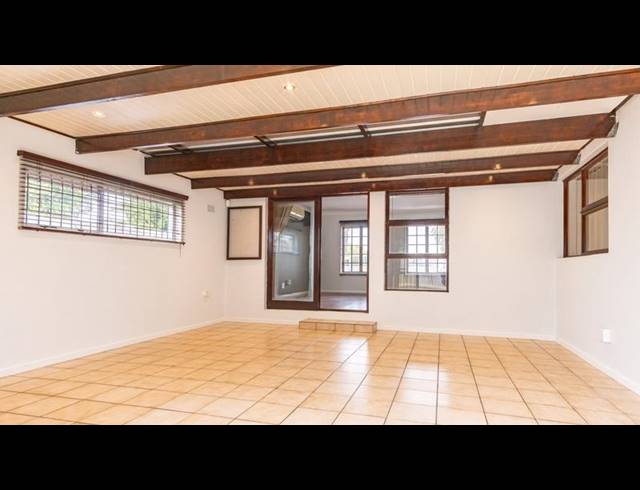 3 BEDROOM HOUSE FOR SALE IN OAKGLEN